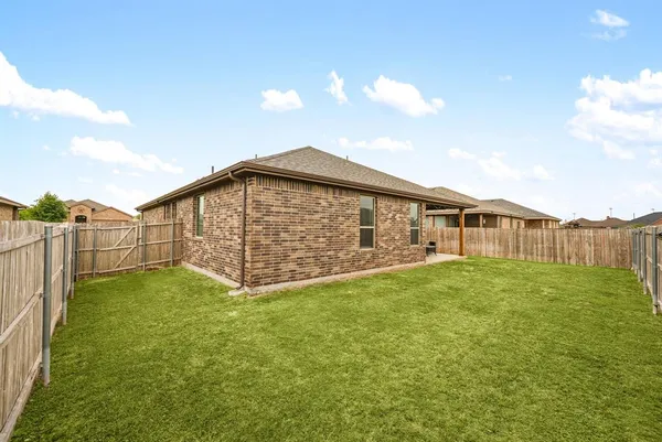 $310,000 | 1720 Cross Creek Lane, Cleburne, TX 76033