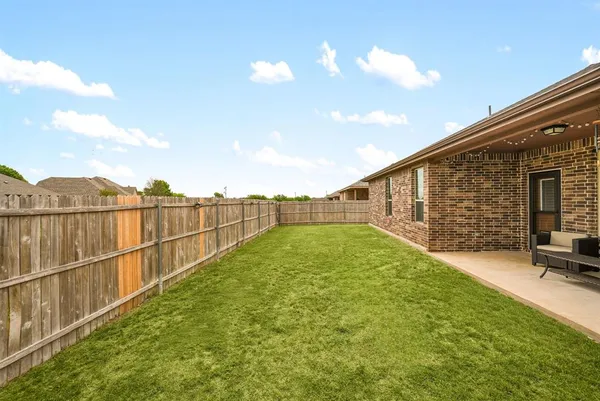 $310,000 | 1720 Cross Creek Lane, Cleburne, TX 76033