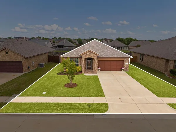 $310,000 | 1720 Cross Creek Lane, Cleburne, TX 76033