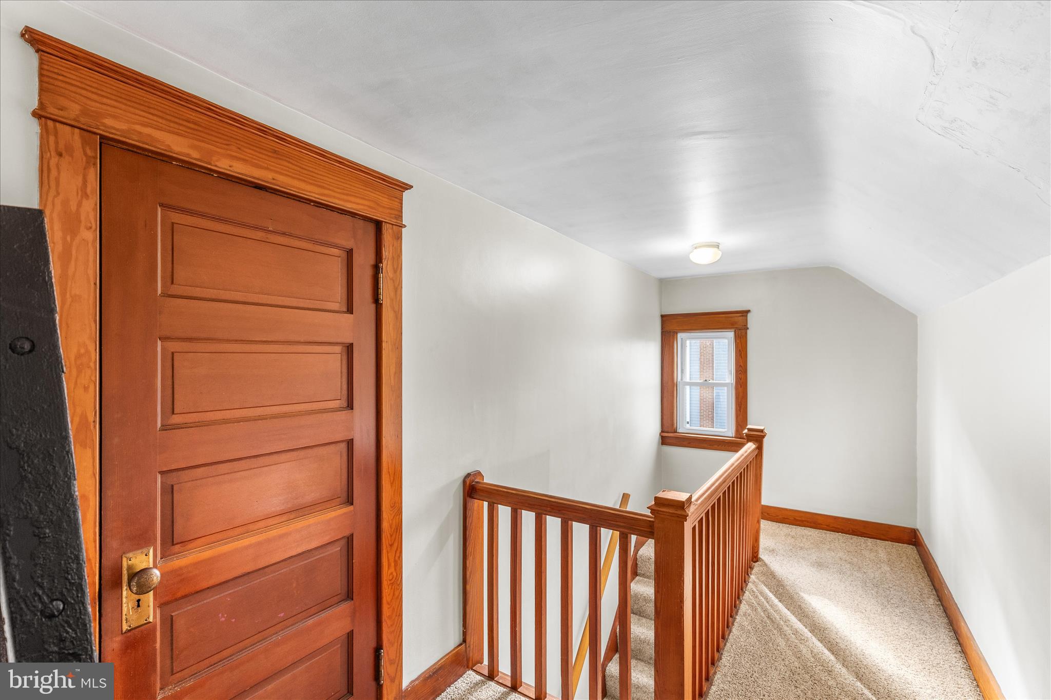 2960 Hanover Pike Hanover, PA 17331 - Photo 19 of 38 a view of a hallway with closet