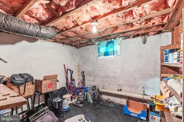 a view of an outdoor space