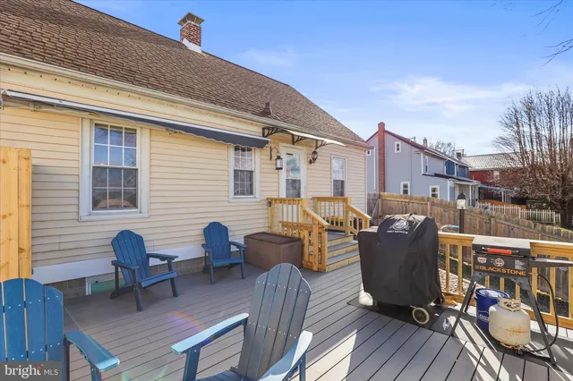 a view of a terrace with seating space