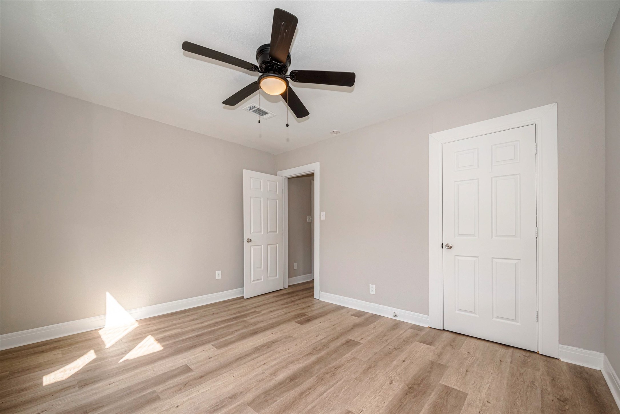 7424 Rusk Street Houston, TX 77011 - Photo 17 of 34