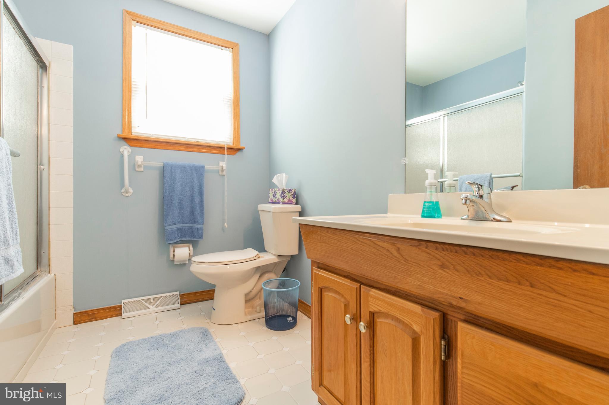 1106 Church Road Springfield, PA 19064 - Photo 24 of 32 Hallway Bathroom