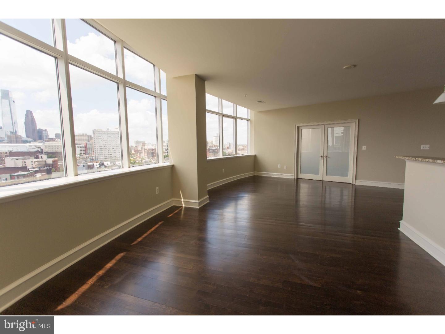 201 North 8th Street, Unit 809 Philadelphia, PA 19106 - Photo 11 of 24 a view of an empty room with a window