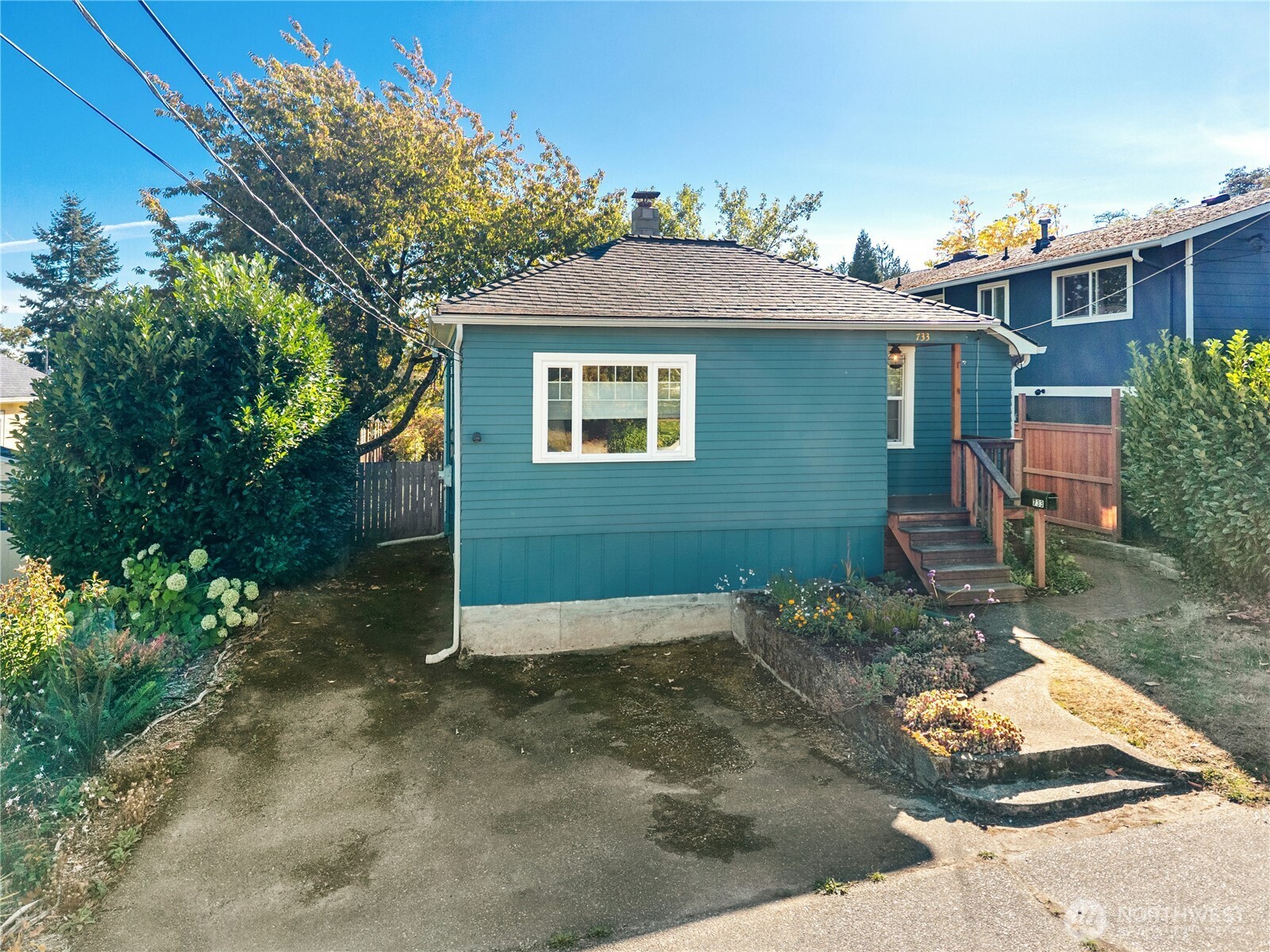 733 North 97th Street Seattle, WA 98103 - Photo 2 of 40 Gallery Image 2