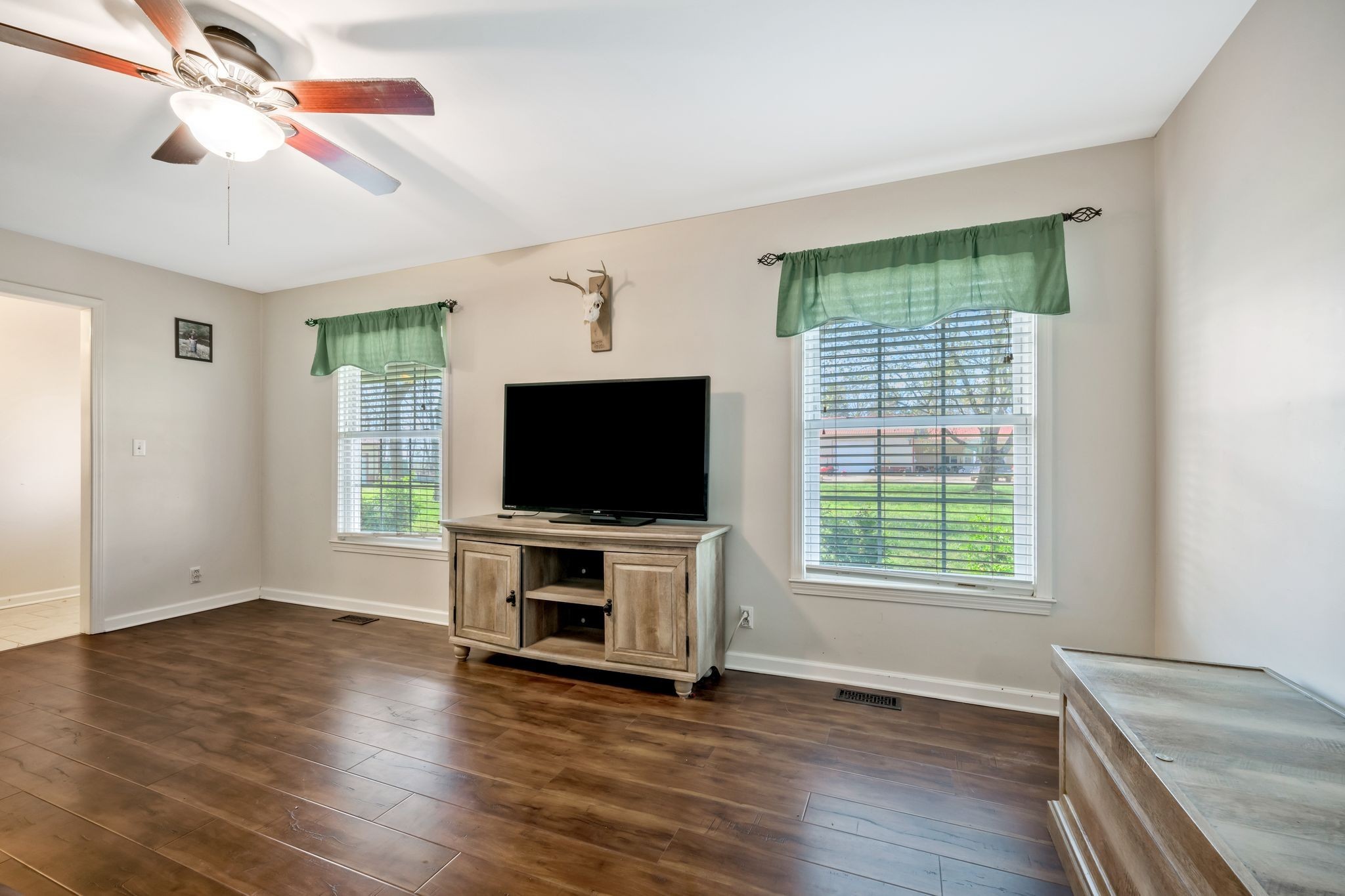 1175 Batson Mill Road Charlotte, TN 37036 - Photo 9 of 35 Gallery Image 9