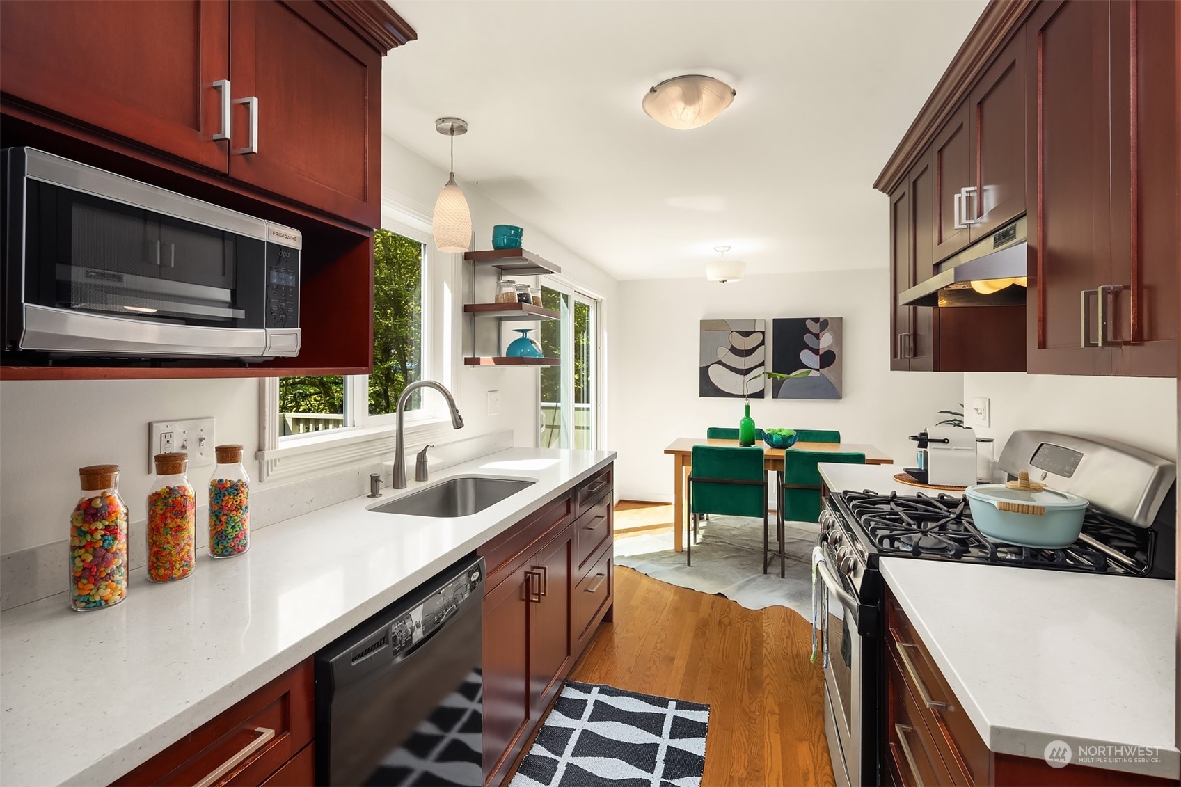 4127 Southwest Portland Street Seattle, WA 98136 - Photo 14 of 40 Gallery Image 14