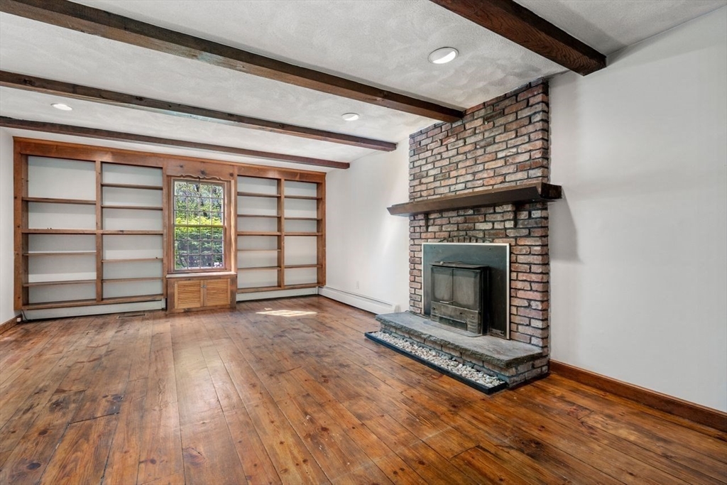 92 Wildwood Road Andover, MA 01810 - Photo 8 of 40 Gallery Image 8