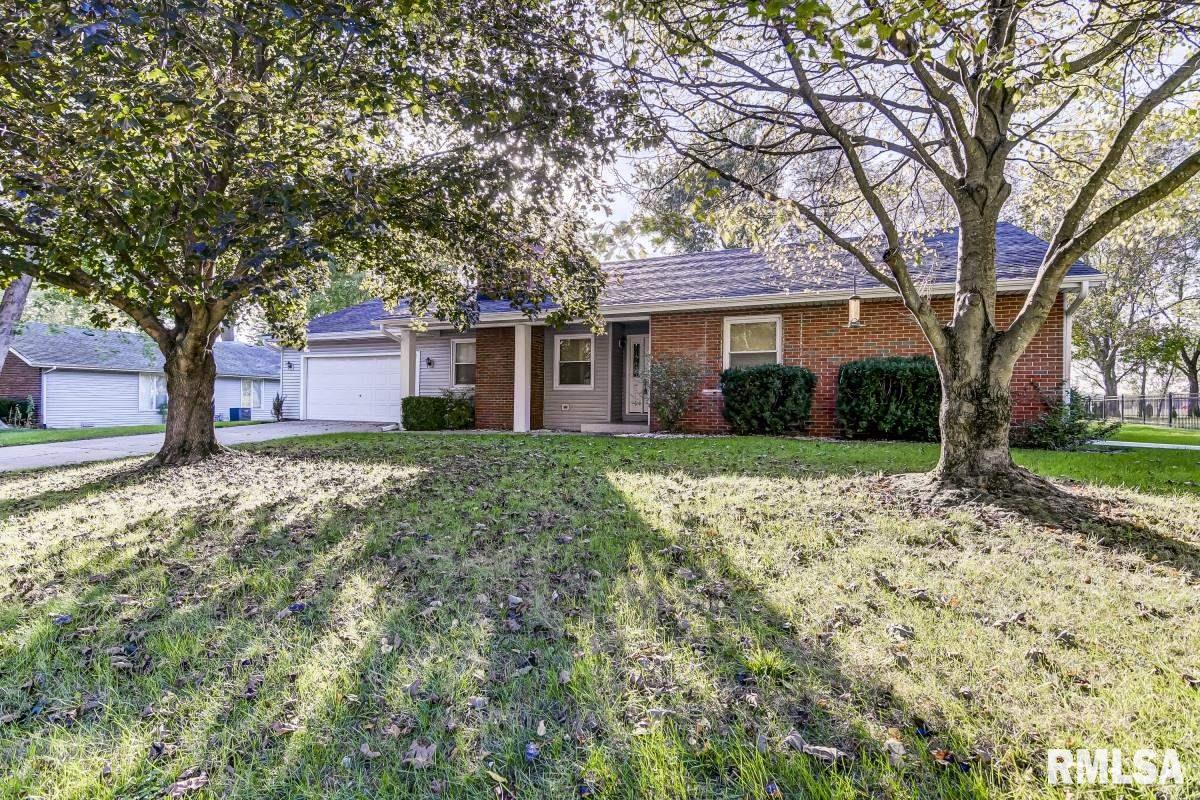 63 Ramblewood Road Chatham, IL 62629 - Photo 1 of 32 Gallery Image 1