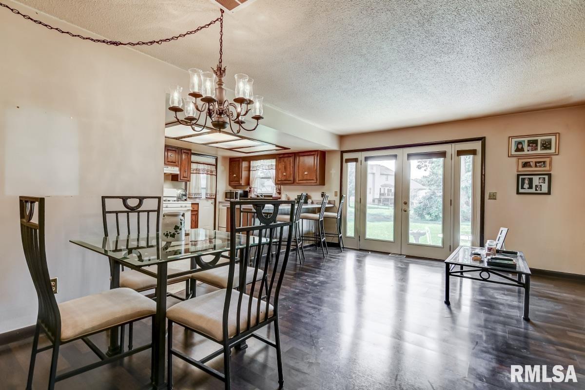 63 Ramblewood Road Chatham, IL 62629 - Photo 13 of 32 Gallery Image 13