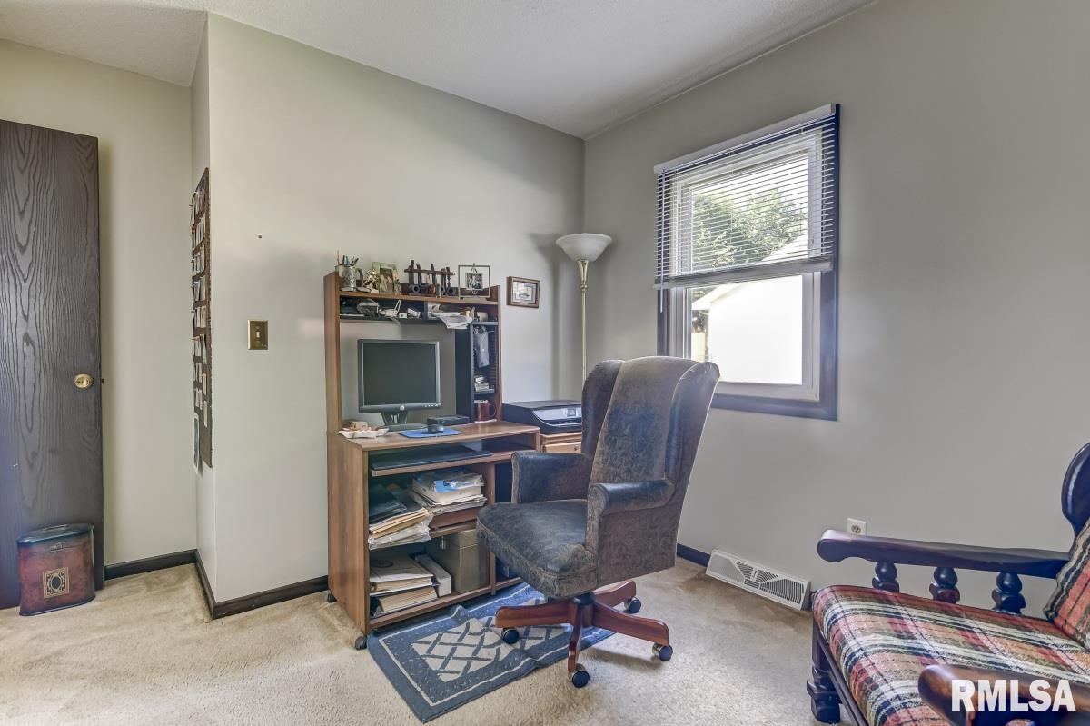 63 Ramblewood Road Chatham, IL 62629 - Photo 21 of 32 Gallery Image 21