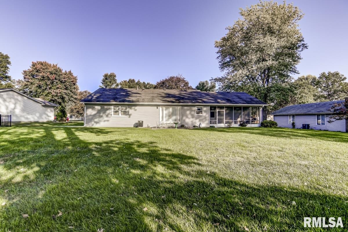 63 Ramblewood Road Chatham, IL 62629 - Photo 30 of 32 Gallery Image 30