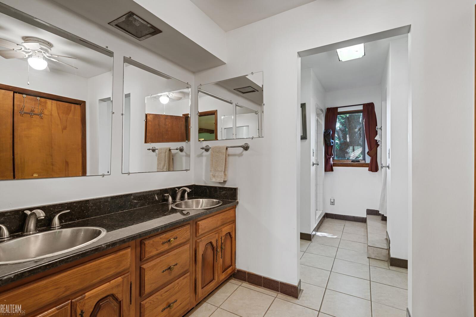 6499 Tubspring Road Almont, MI 48003 - Photo 12 of 42 50178862-e604a814-a36a-4fee-a13c-5ba9e8f9c6ef.JPG