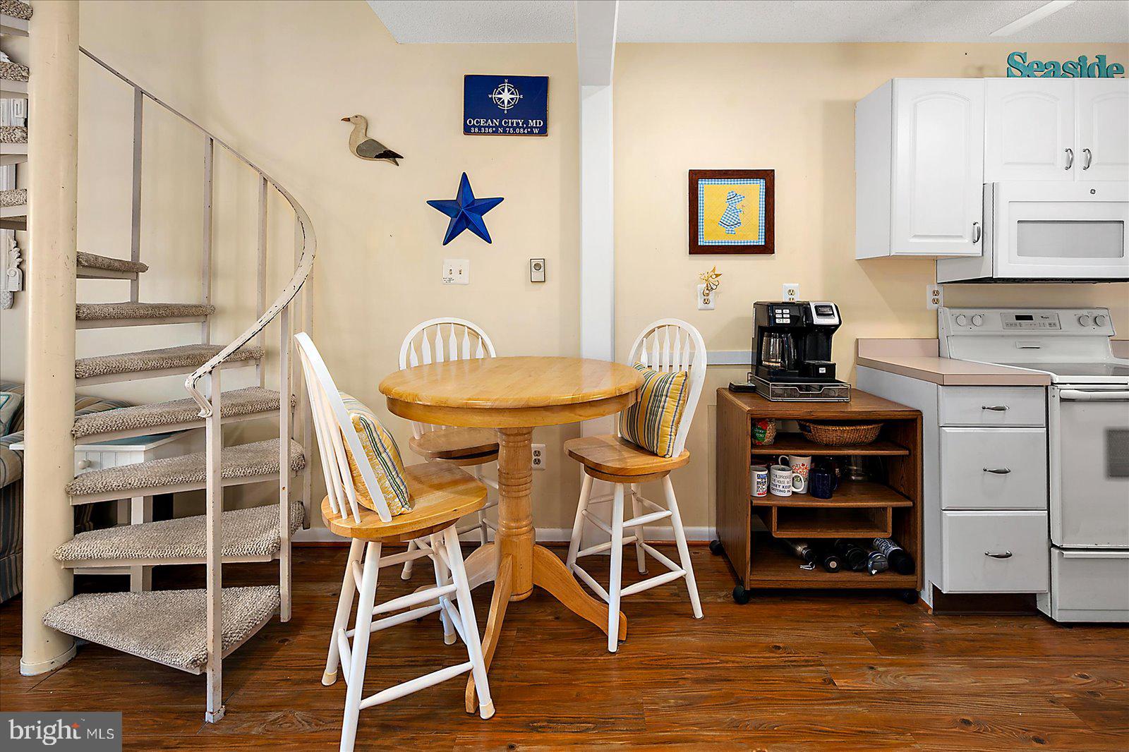 616 Salt Spray Road, Unit 7 Ocean City, MD 21842 - Photo 31 of 53 ENJOY MORNING COFFEE W/FRIENDS & FAMILY