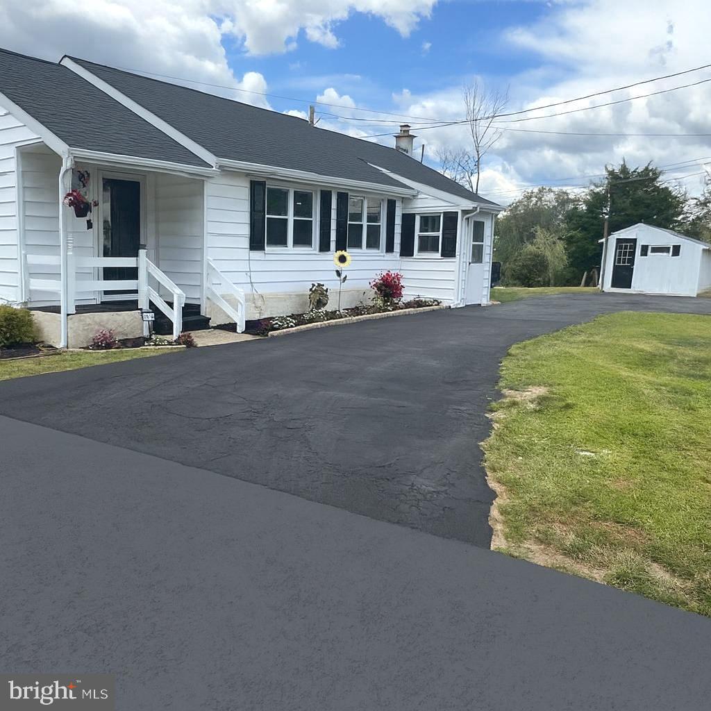 39 Fruitville Road Limerick, PA 19464 - Photo 1 of 21 Gallery Image 1