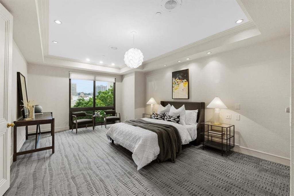 433 Ward Parkway, Unit 2S Kansas City, MO 64112 - Photo 16 of 40