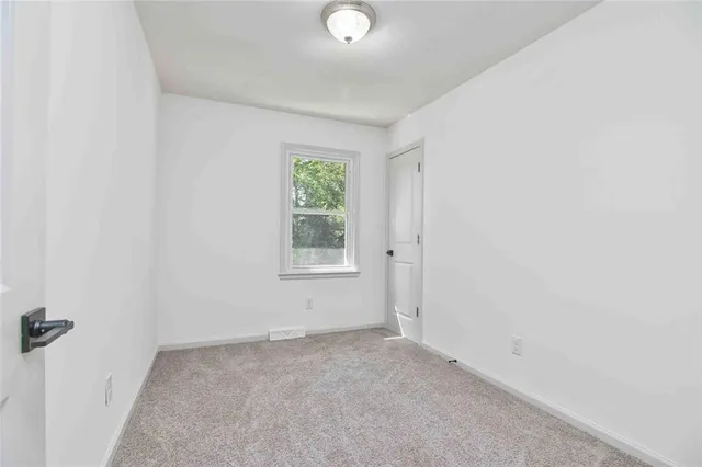 $269,500 | 11620 Manchester Avenue, Kansas City, MO 64134