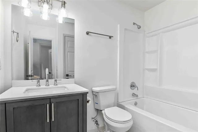 $269,500 | 11620 Manchester Avenue, Kansas City, MO 64134