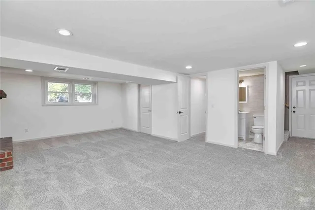 $269,500 | 11620 Manchester Avenue, Kansas City, MO 64134