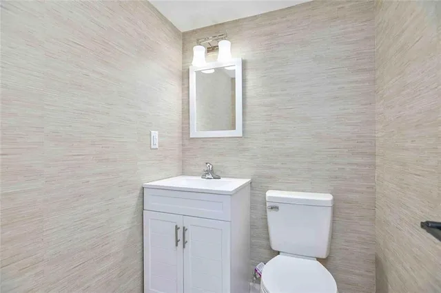 $269,500 | 11620 Manchester Avenue, Kansas City, MO 64134