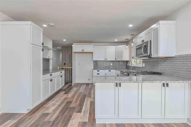 $269,500 | 11620 Manchester Avenue, Kansas City, MO 64134