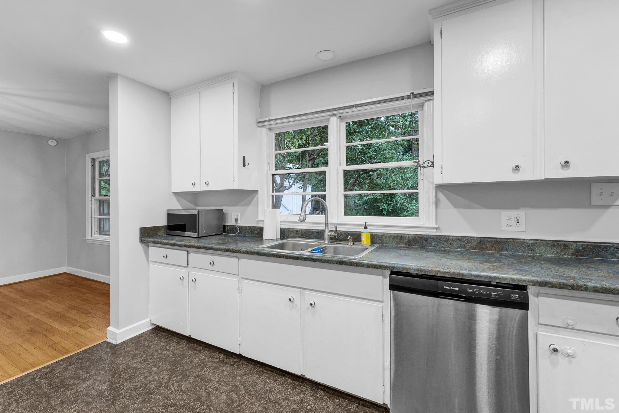 1908 White Oak Road Raleigh, NC 27608 - Photo 8 of 25