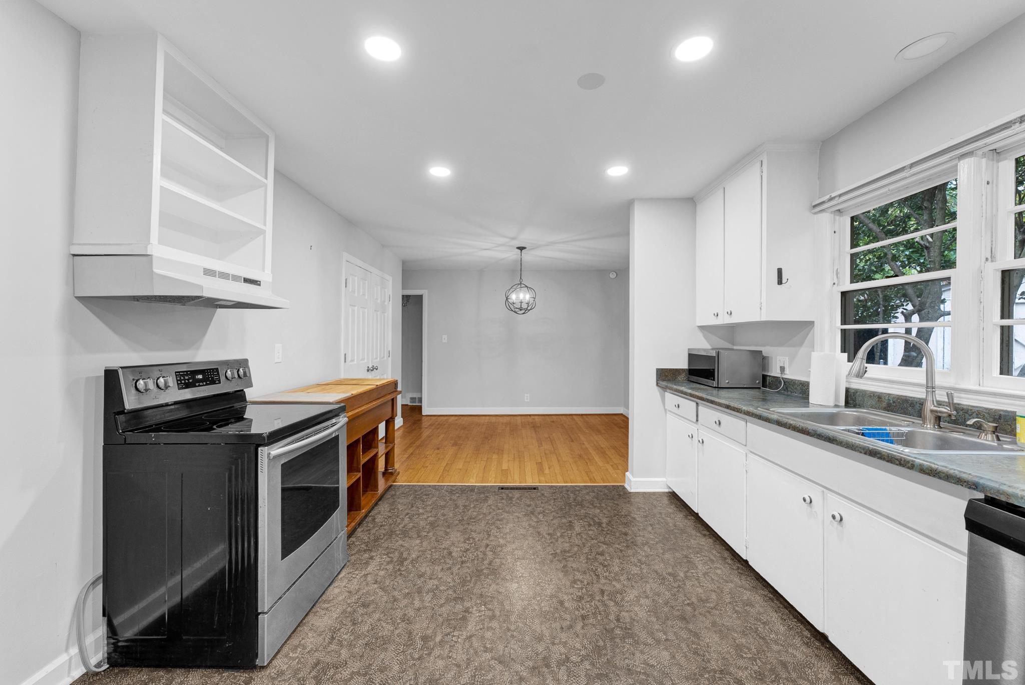 1908 White Oak Road Raleigh, NC 27608 - Photo 9 of 25