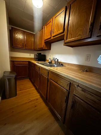 $2,300 | 5 Sterling Street, Unit 1, Worcester, MA 01610