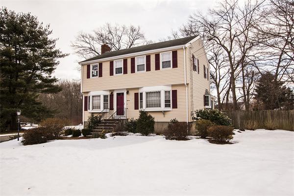 11 Lee Road Woburn, MA 01801 - Photo 2 of 23 Gallery Image 2