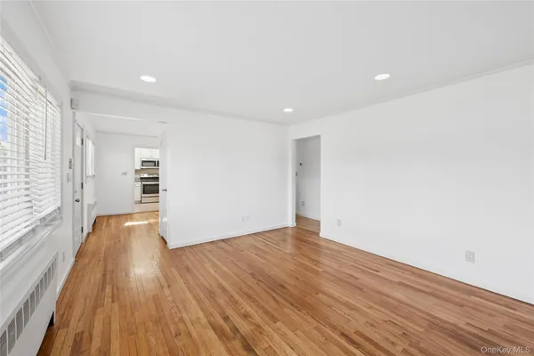 $4,500 | 31 Evelyn Lane, Syosset, NY 11791