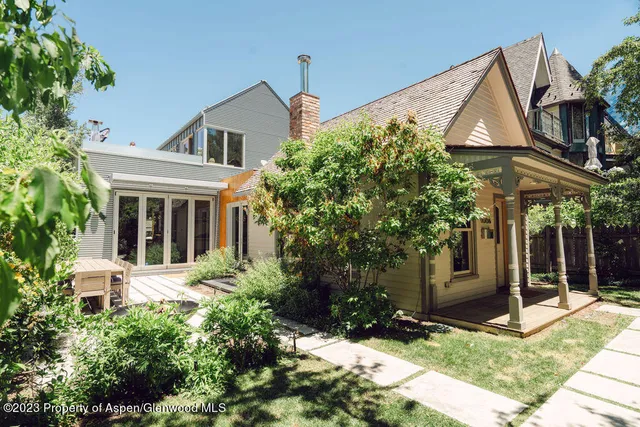 $6,000 | 1006 East Cooper Avenue, Aspen, CO 81611
