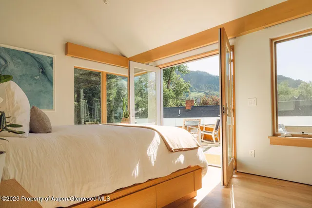 $6,000 | 1006 East Cooper Avenue, Aspen, CO 81611