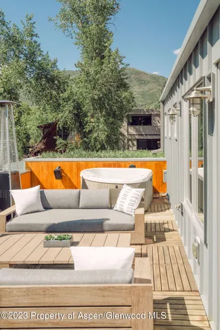 $6,000 | 1006 East Cooper Avenue, Aspen, CO 81611