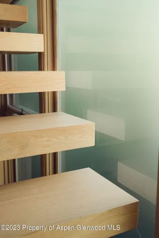 $6,000 | 1006 East Cooper Avenue, Aspen, CO 81611