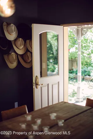 $6,000 | 1006 East Cooper Avenue, Aspen, CO 81611