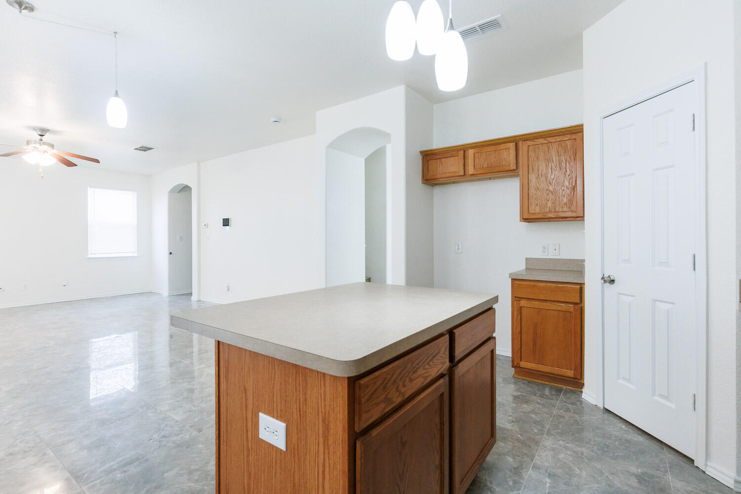 8702 10th Place Lubbock, TX 79416 - Photo 12 of 47 8702 10th Pl-16