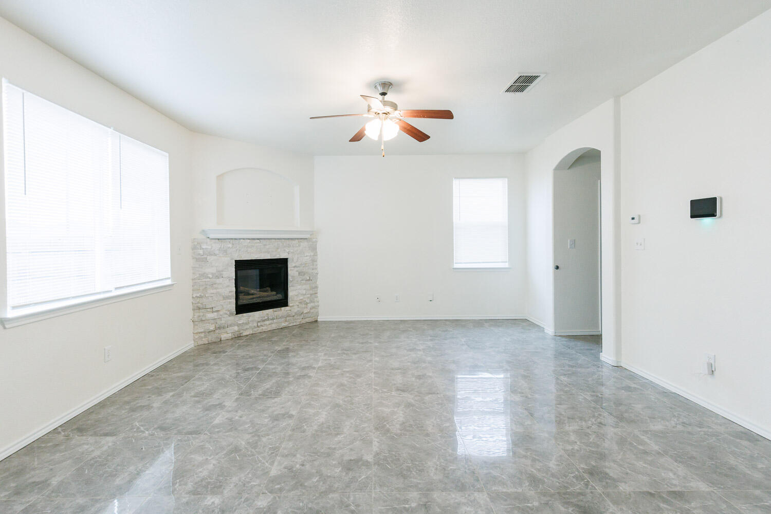 8702 10th Place Lubbock, TX 79416 - Photo 21 of 47 8702 10th Pl-33