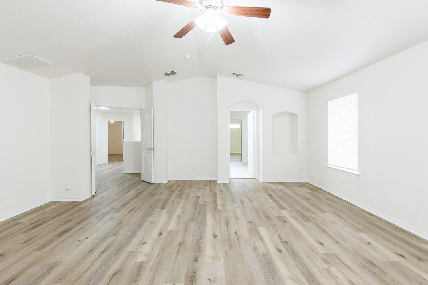 8702 10th Place Lubbock, TX 79416 - Photo 31 of 47 8702 10th Pl-49