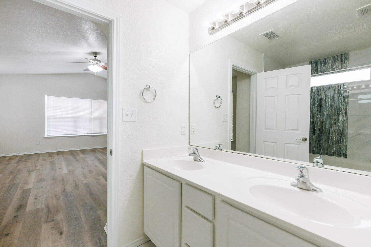 8702 10th Place Lubbock, TX 79416 - Photo 37 of 47 8702 10th Pl-55