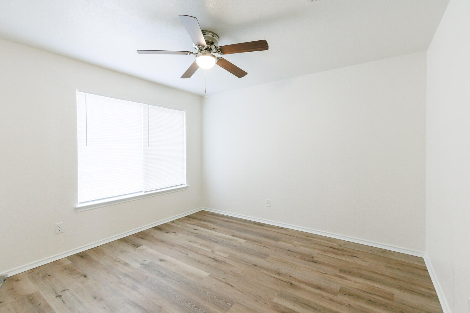 8702 10th Place Lubbock, TX 79416 - Photo 42 of 47 8702 10th Pl-61