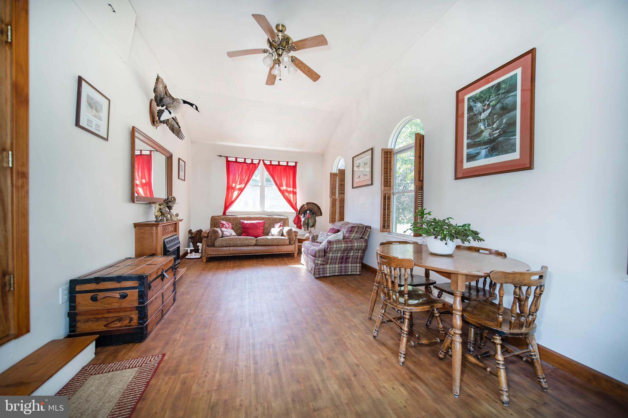 33130 Maryland Line Road Massey, MD 21650 - Photo 30 of 53 SUNROOM