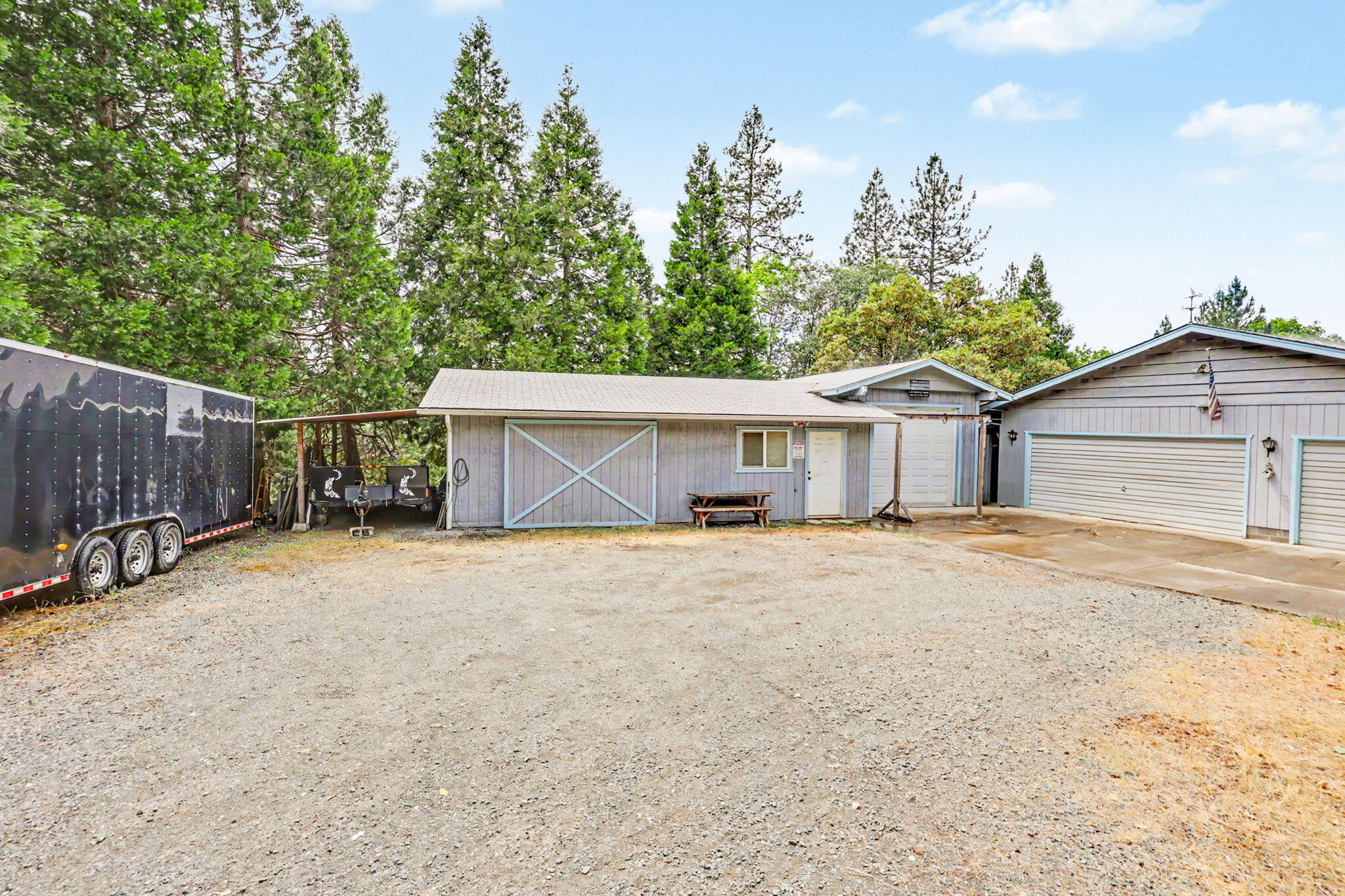 758 Summit Loop Grants Pass, OR 97527 - Photo 38 of 40