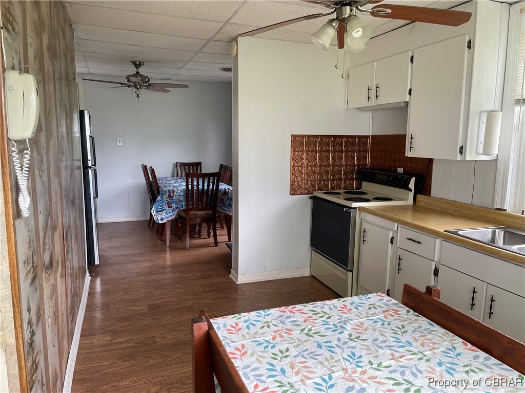 175 Riverview Avenue Water View, VA 23180 - Photo 11 of 19 Eat-in Kitchen