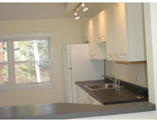 37 Aldrich Road, Unit 2 Watertown, MA 02472 - Photo 4 of 6 Gallery Image 4