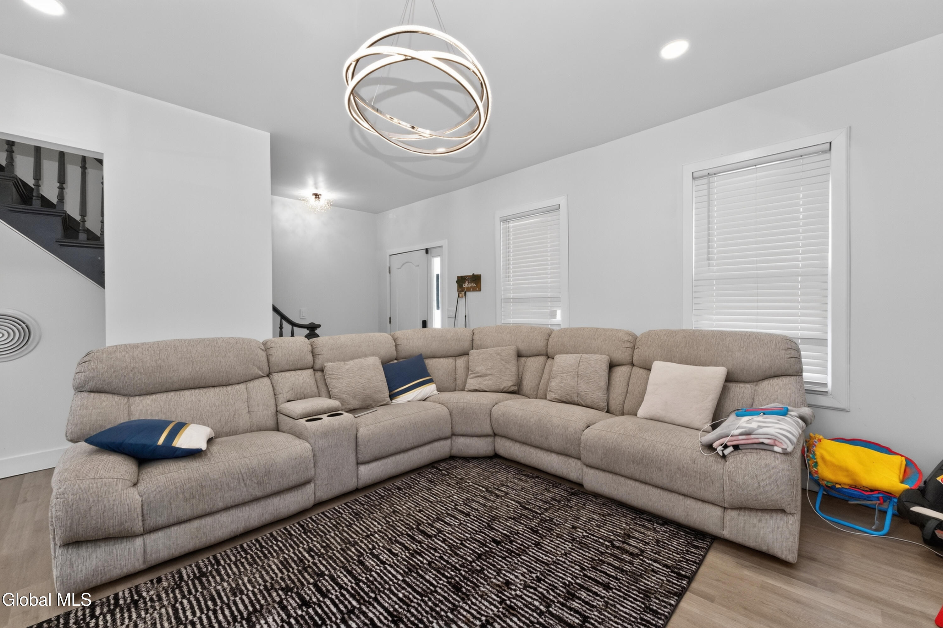 1053 Broadway Rensselaer, NY 12144 - Photo 7 of 31 1 Livingroom 5