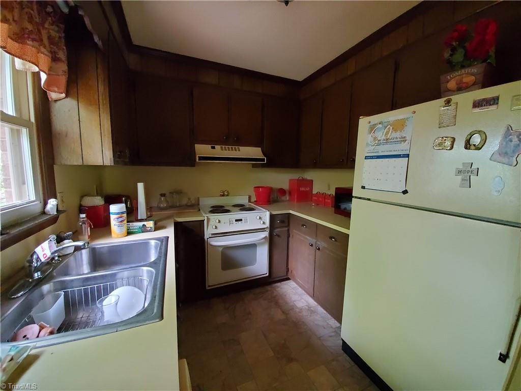 155 McCarn Road Lexington, NC 27292 - Photo 7 of 17