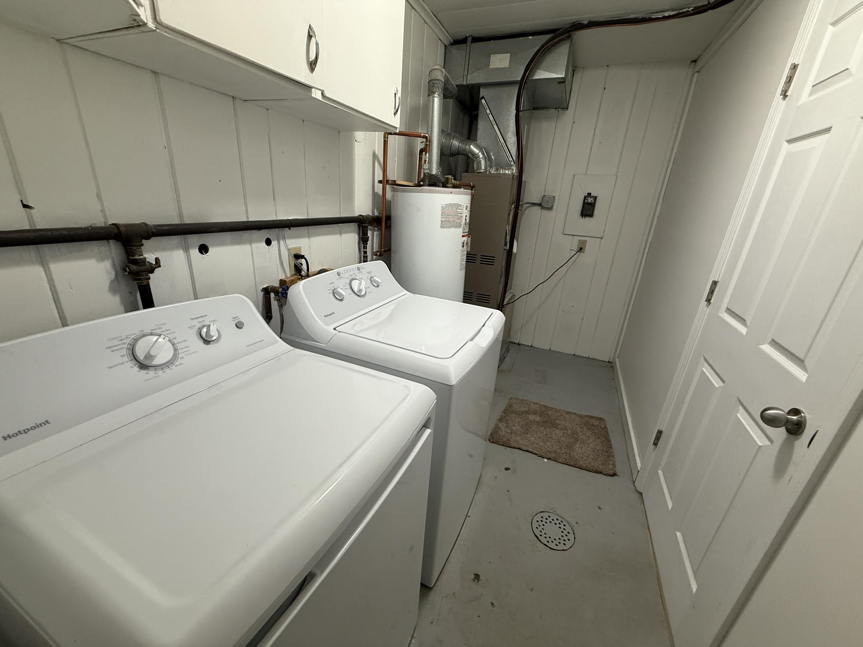 1229 State Street Hobart, IN 46342 - Photo 13 of 14 3000x2250