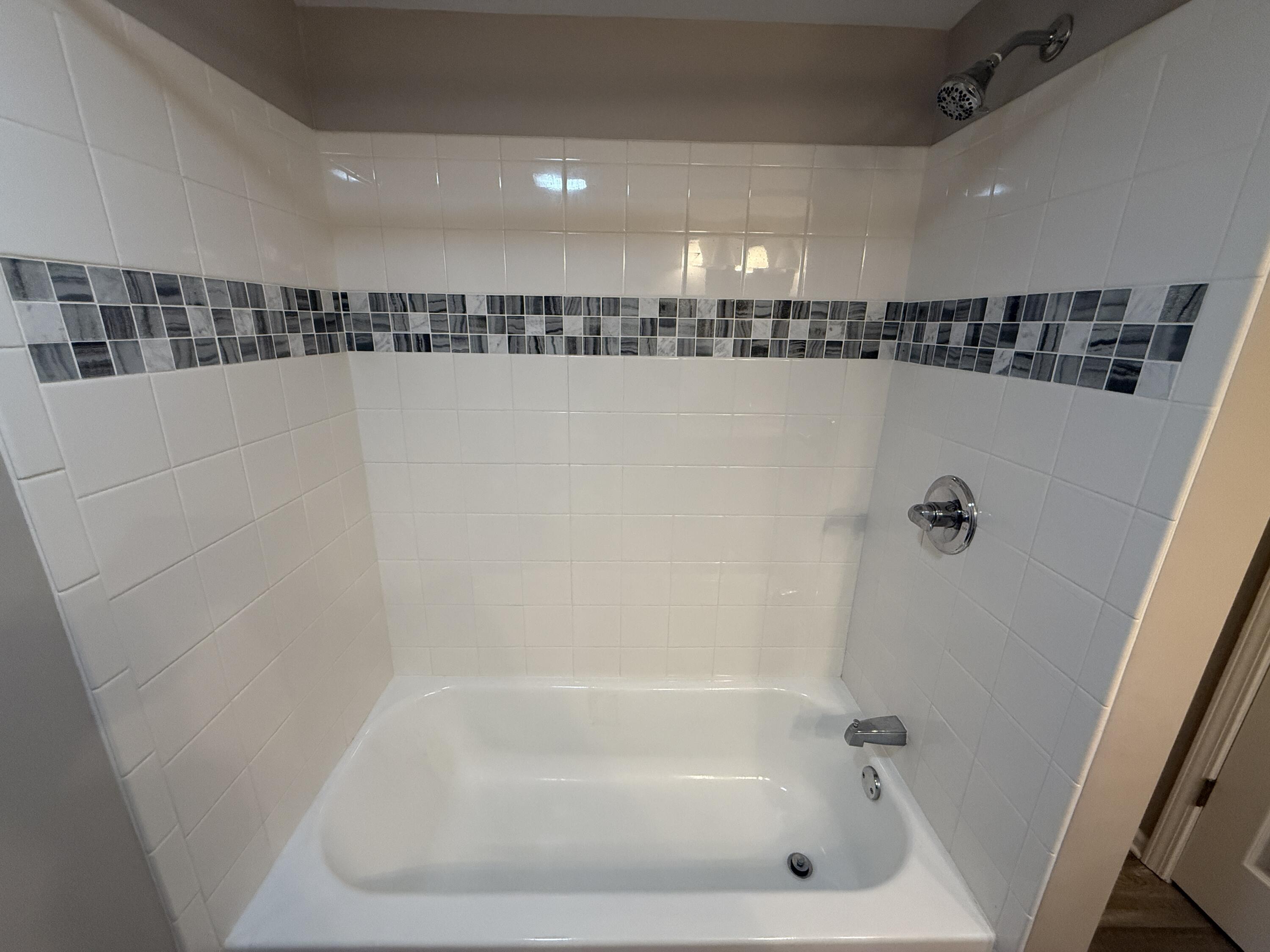 1229 State Street Hobart, IN 46342 - Photo 9 of 14 3000x2250