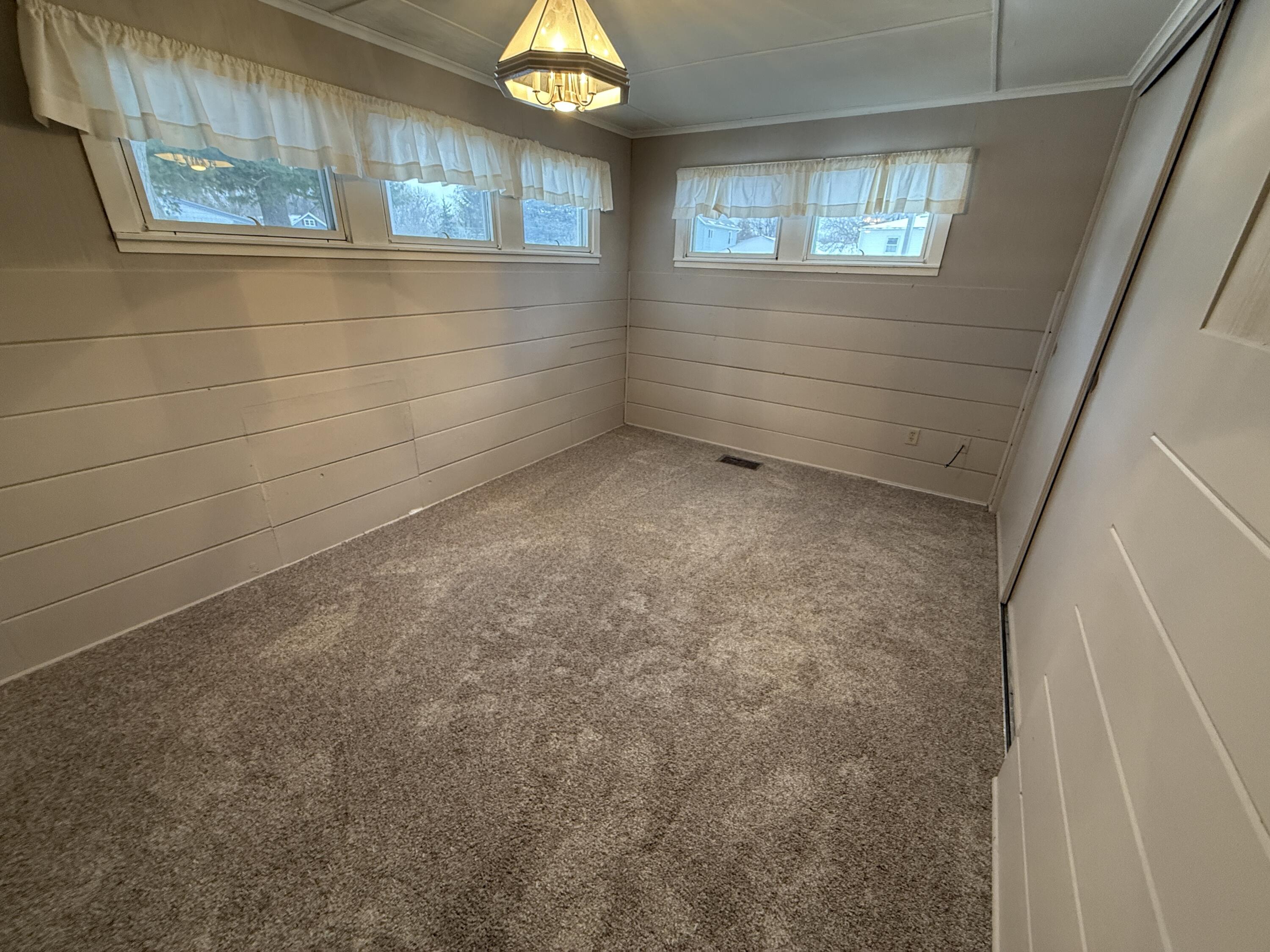 1229 State Street Hobart, IN 46342 - Photo 10 of 14 3000x2250